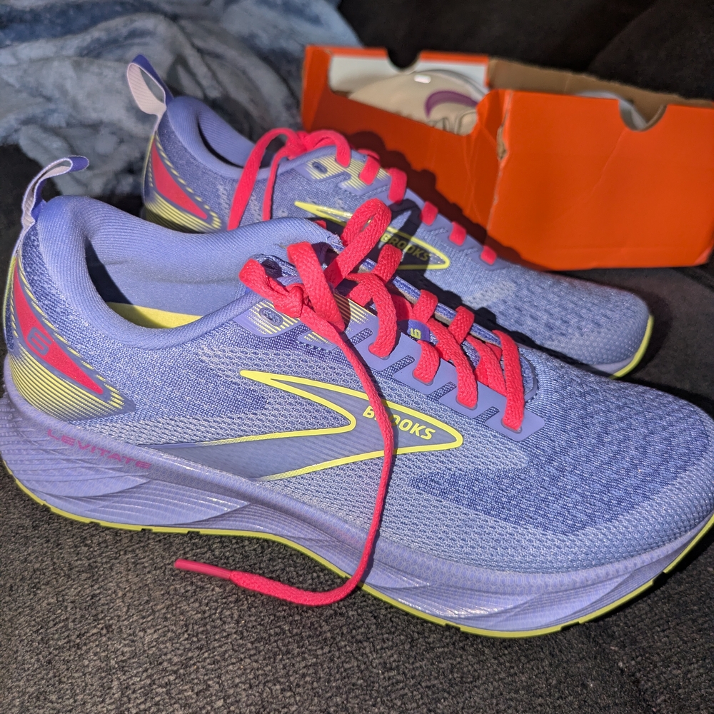 Brooks Women's Running Shoes - Purple and Pink